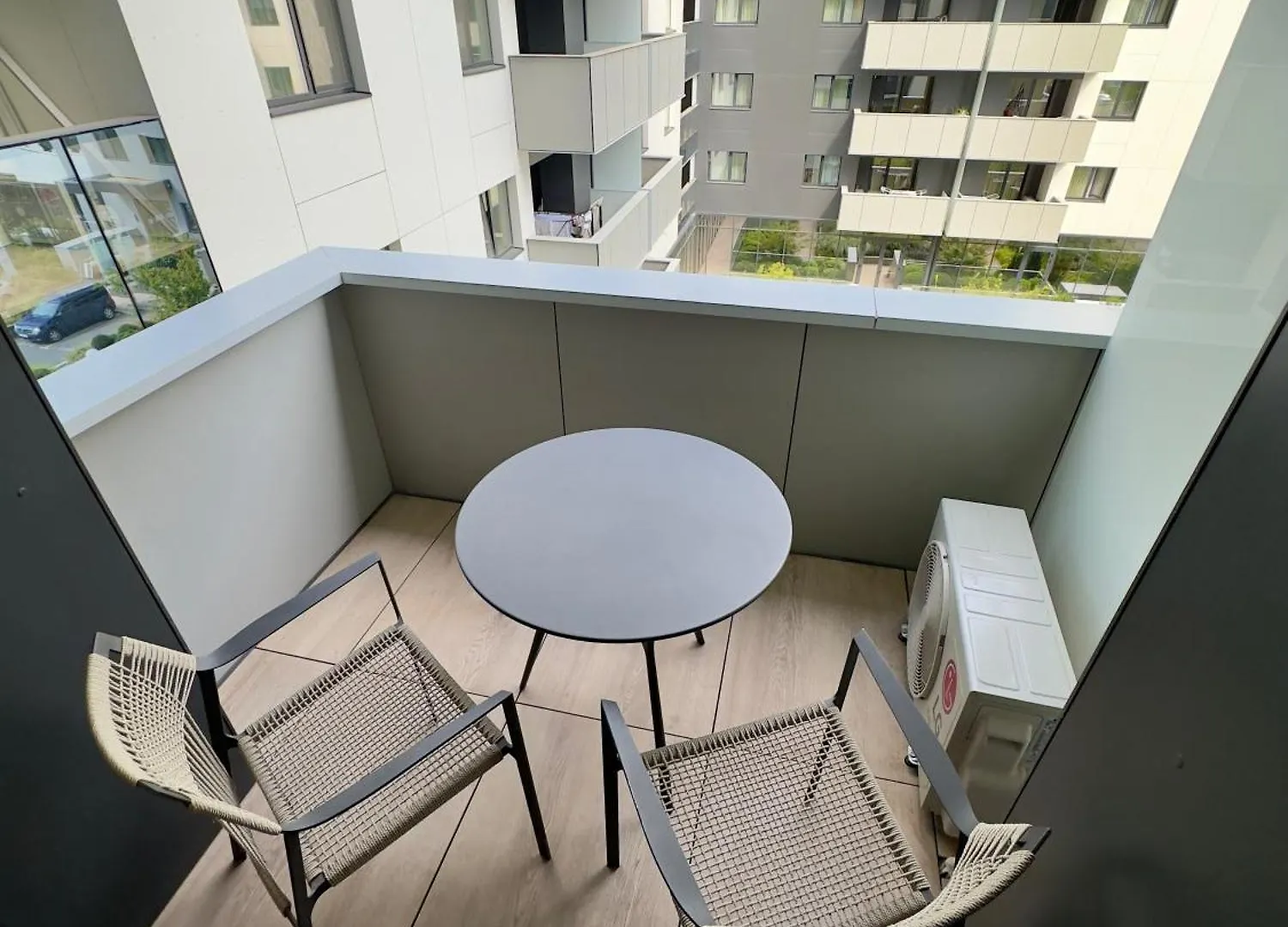 Voluntari Cortina North - Edition Studio With Parking 0*,  רומניה